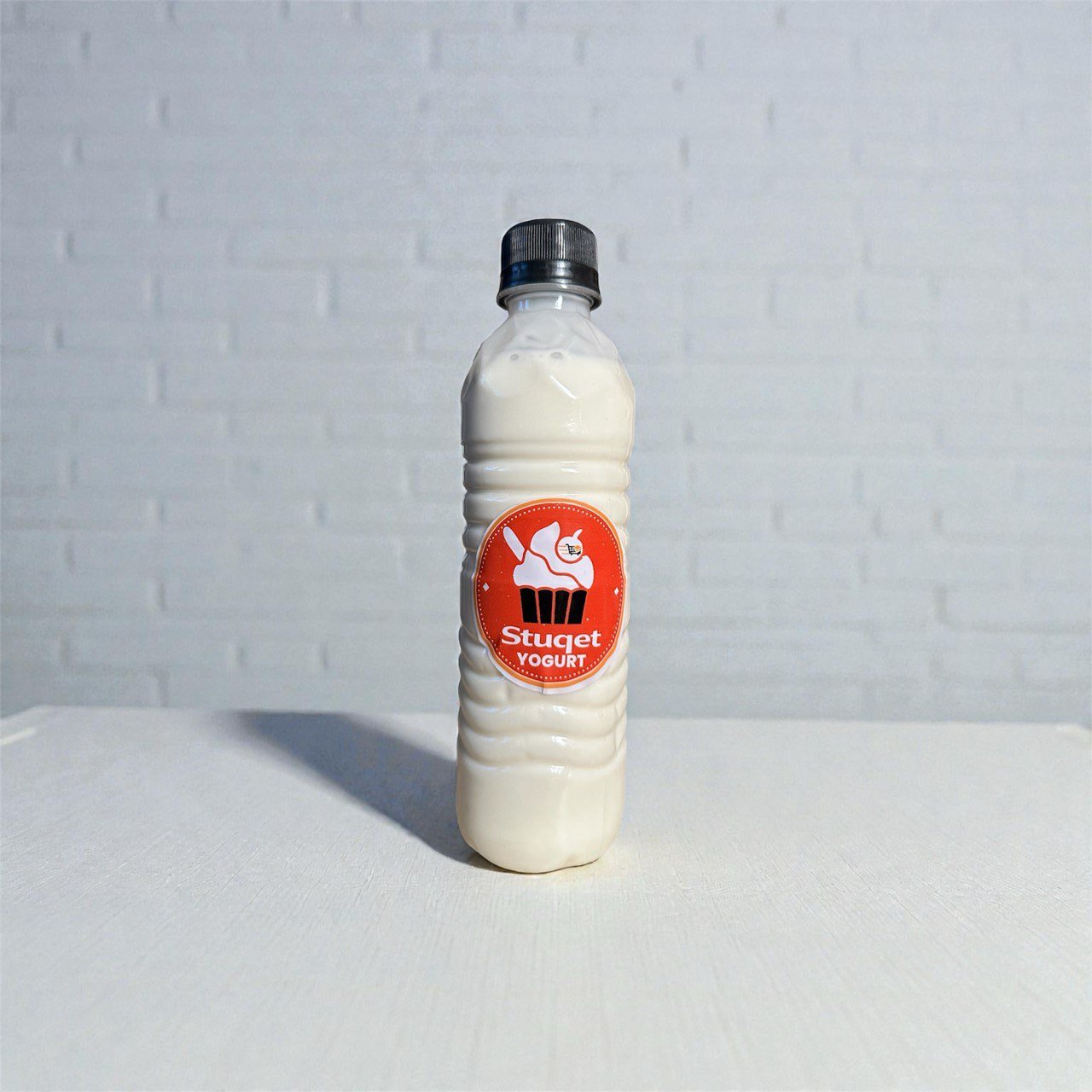 stuqet Yoghurt ( vanilla )